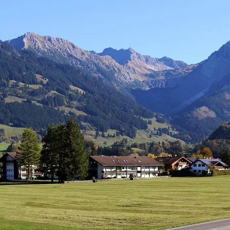 Erdgeschoss Bergzit- Mit Hallenbad Und Sauna Appartamento *